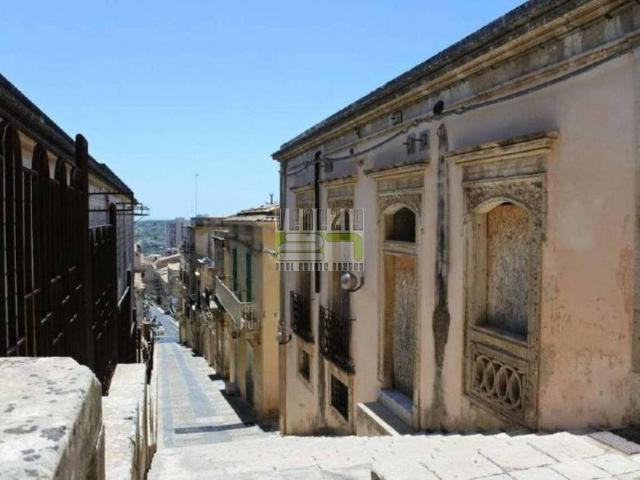 Palazzo in vendita a Noto, Sicilia