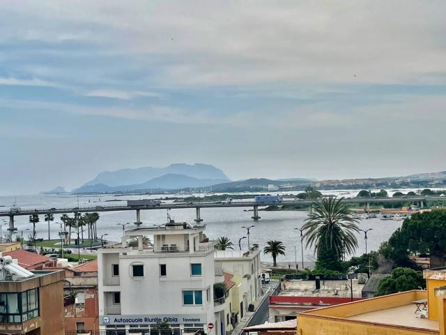 Palazzo in vendita a San Pantaleo, Sardigna/Sardegna