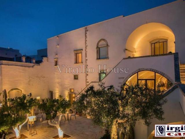 Palazzo in vendita a Puglia, Brindisi