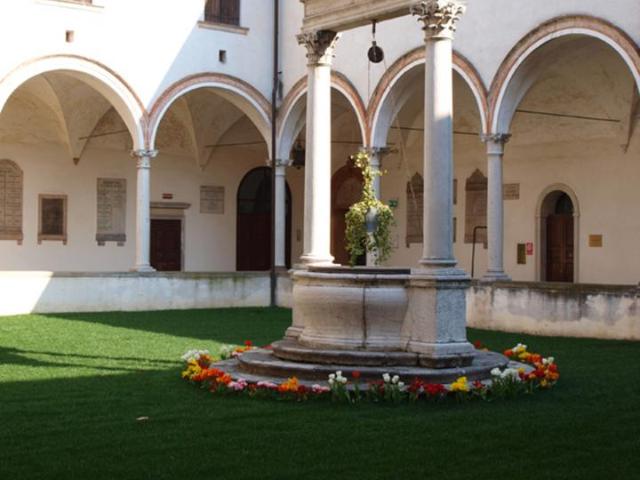 Palazzo in vendita a Padova, Veneto