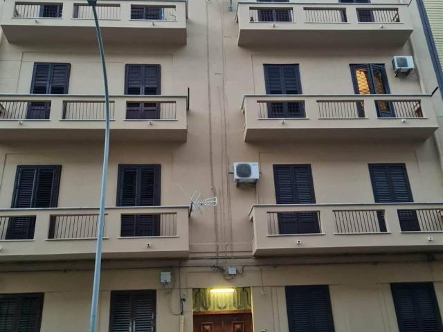 Palazzo in vendita a V Circoscrizione, Palermo