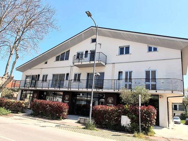 Palazzo in vendita a San Donato, Pescara