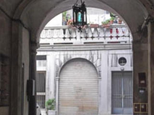 Palazzo in vendita a Baia del Re, Piacenza