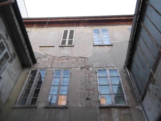 Palazzo in vendita a Baia del Re, Piacenza