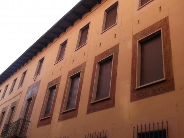 Palazzo in vendita a Infrangibile, Piacenza