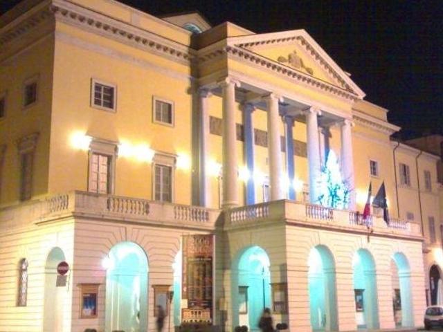 Palazzo in vendita a Infrangibile, Piacenza