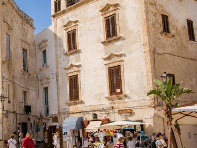 Palazzo in vendita a Centro Storico, Puglia