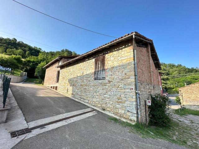Palazzo in vendita a Unione dei comuni del Distretto Ceramico, Prignano Sulla Secchia