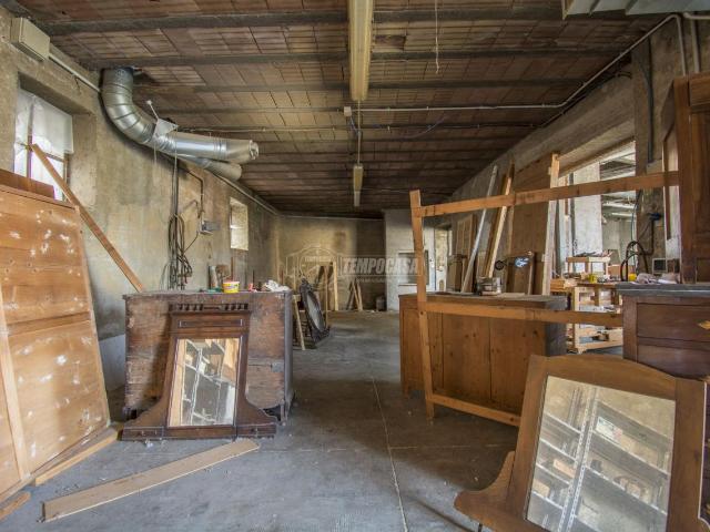 Palazzo in vendita a Comunità montana della Valle Sabbia, Roè Volciano