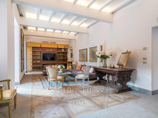 Palazzo in vendita a Trastevere, Roma