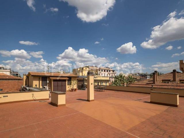 Palazzo in vendita a Municipio Roma I, Roma Capitale