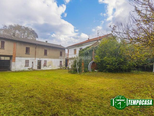 Palazzo in vendita a Unione dei Comuni I Fontanili, Rosate