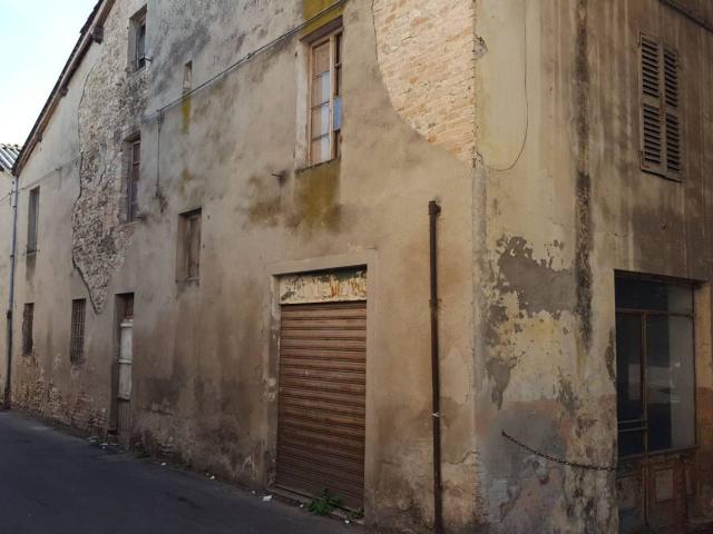 Palazzo in vendita a San Giorgio Piacentino, Reggio Emilia