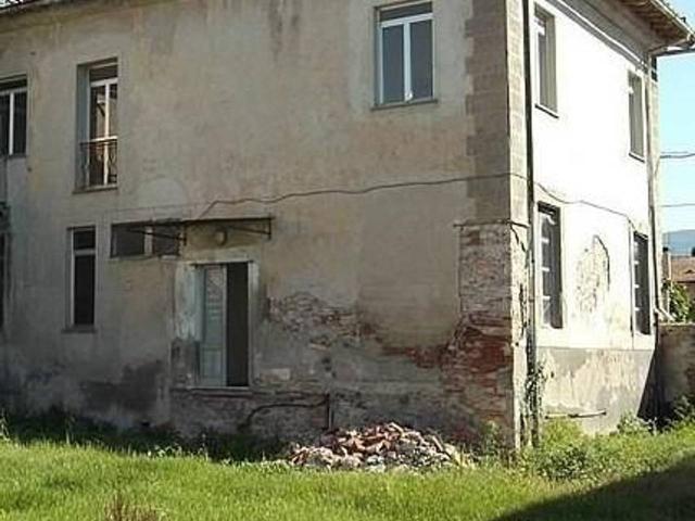 Palazzo in vendita a San Martino Ulmiano, San Giuliano Terme