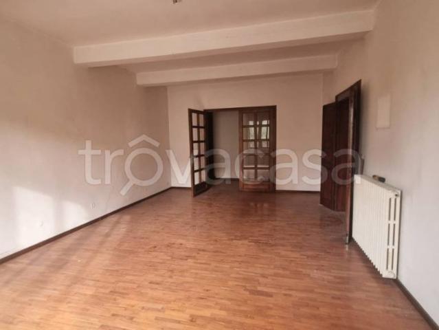 Palazzo in vendita a Pianura Reggiana, Re
