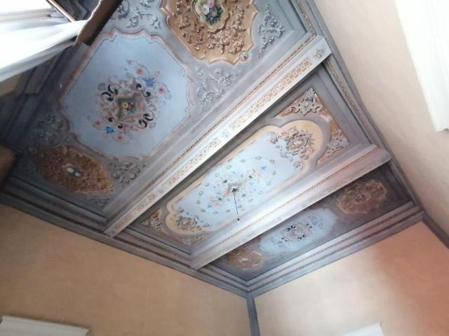 Palazzo in vendita a Unione dei comuni del Distretto Ceramico, Sassuolo