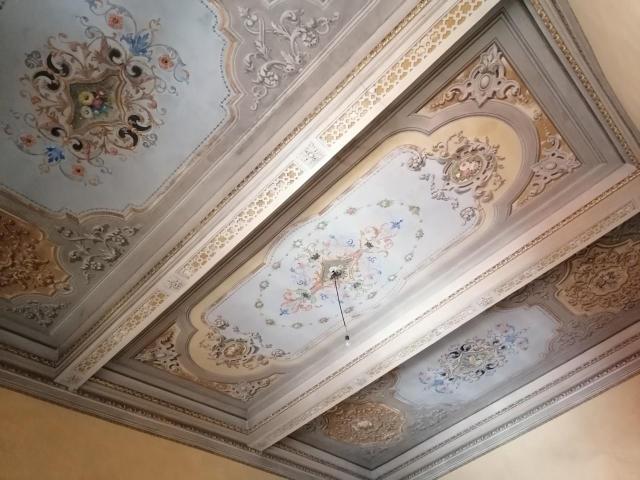 Palazzo in vendita a Unione dei comuni del Distretto Ceramico, Sassuolo