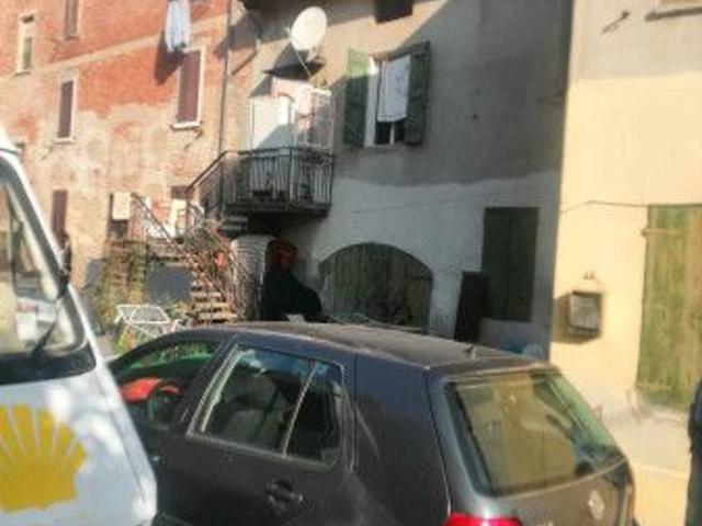 Palazzo in vendita a Unione dei comuni del Distretto Ceramico, Sassuolo