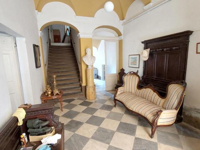 Palazzo in vendita a Scansano, Toscana