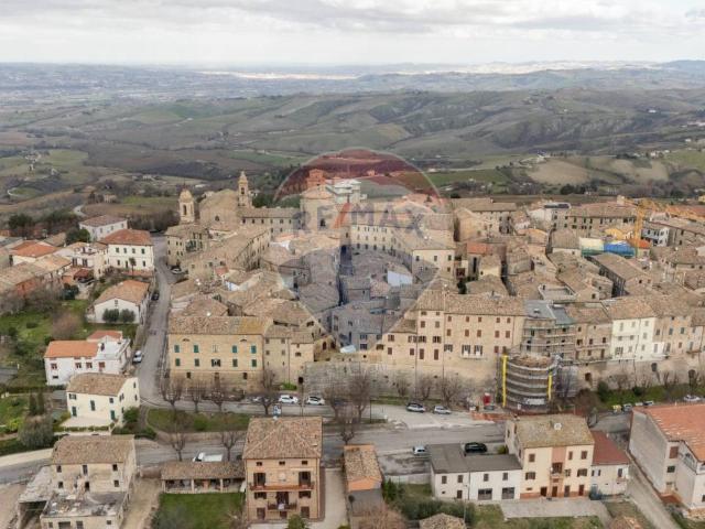 Palazzo in vendita a Marche, Ancona
