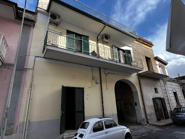 Palazzo in vendita a Succivo, Campania