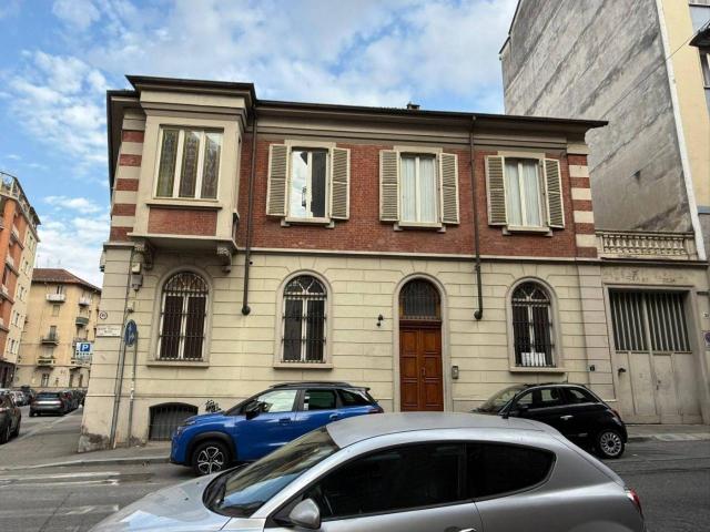 Palazzo in vendita a Circoscrizione 4, Piemonte