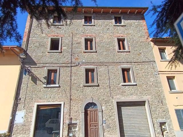 Palazzo in vendita a Tuoro Sul Trasimeno, Umbria