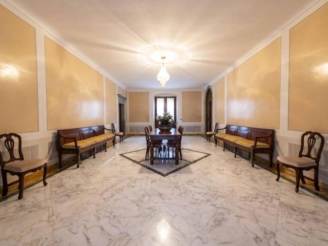 Palazzo in vendita a Reana Del Roiale, Friuli-Venezia Giulia