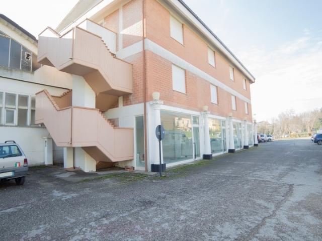 Palazzo in vendita a Marche, Pesaro E Urbino