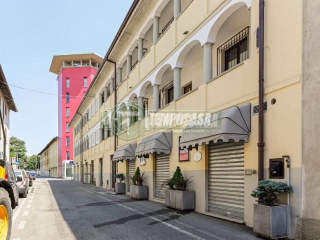Palazzo in vendita a Verdello, Lombardia