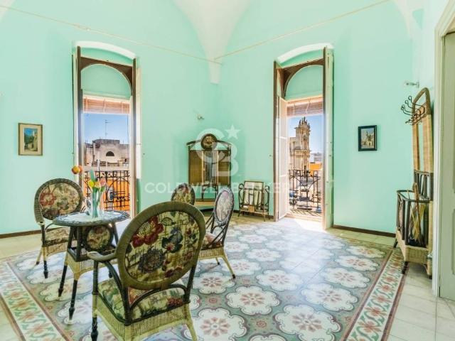Palazzo in vendita a Puglia, Lecce