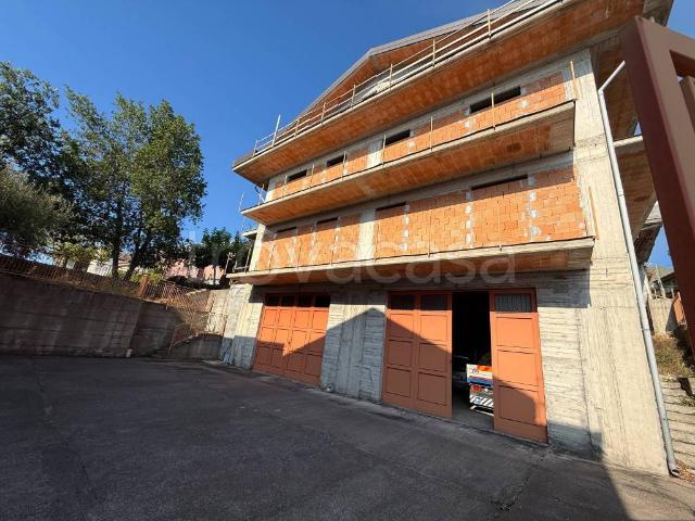 Palazzo in vendita a Ballo, Zafferana Etnea