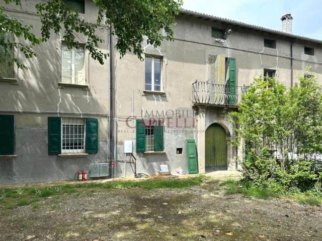 Palazzo in vendita a Unione di Comuni della Romagna Forlivese, Quattro