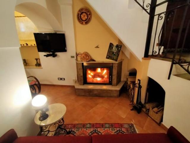 Terreno in vendita a Pigna, Liguria