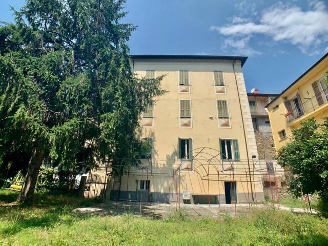 Palazzo in vendita a Dolceacqua, Liguria