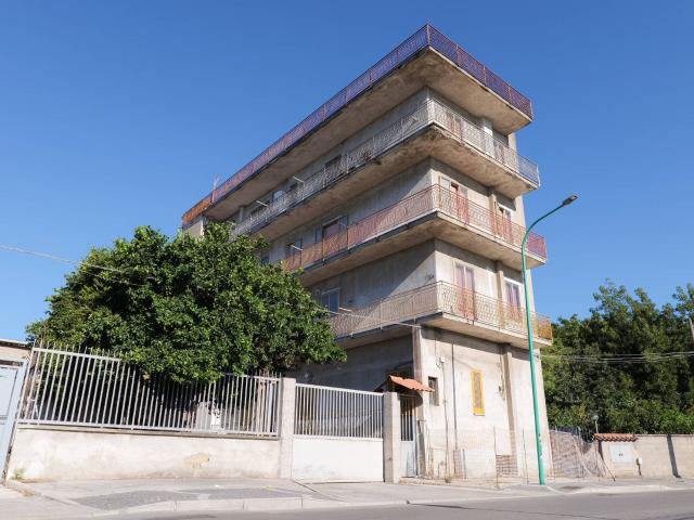 Palazzo in vendita a Mariglianella, Campania