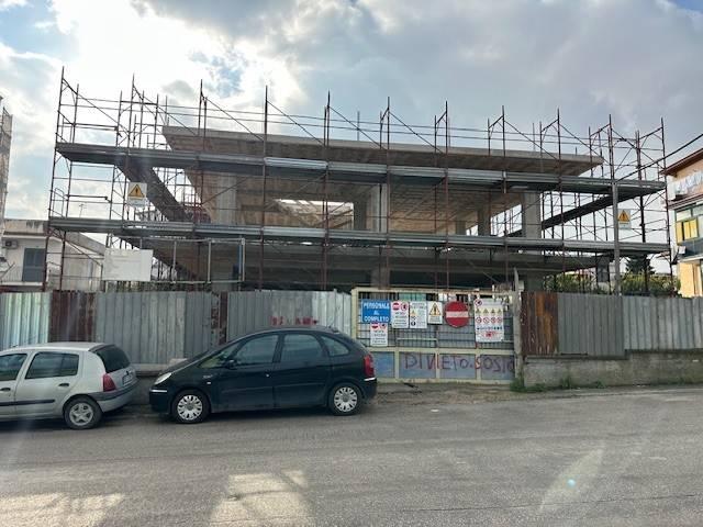 Palazzo in affitto a Casandrino, Campania