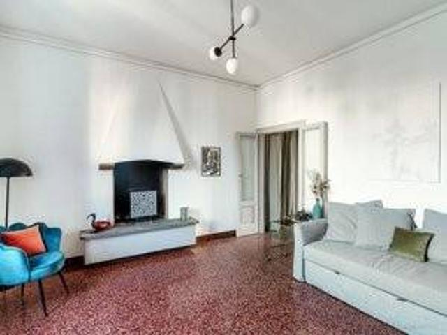 Palazzo in affitto a San Martino, Como
