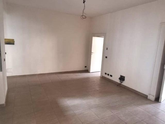 Palazzo in affitto a Giugliano In Campania, Campania