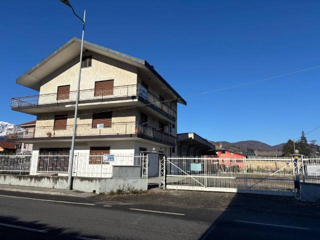 Palazzo in affitto a Luserna San Giovanni, Torino