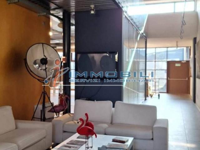 Palazzo in affitto a Milano