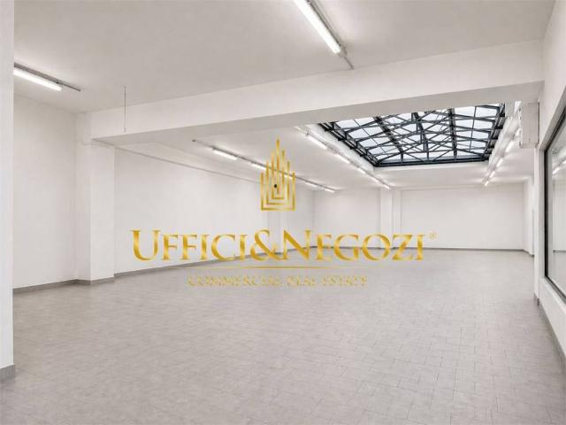 Palazzo in affitto a Municipio 6, Milano