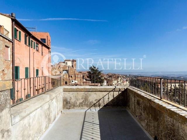 Palazzo in vendita a Montepulciano, Siena