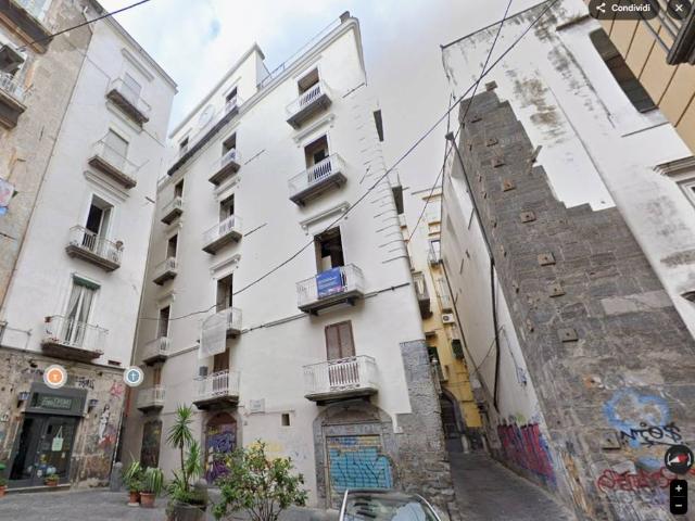 Palazzo in affitto a Municipalità 2, Campania