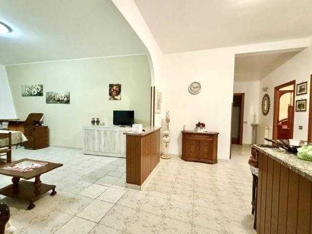 Palazzo in affitto a Cretarossa, Roma Capitale