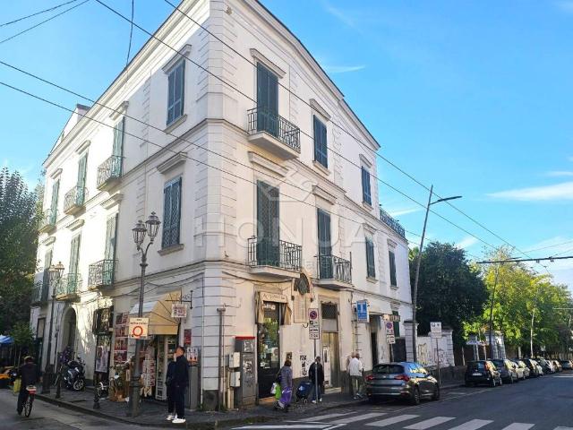Palazzo in affitto a Portici, Campania