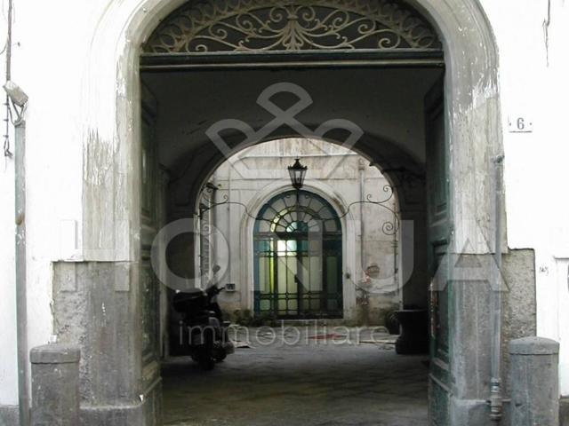 Palazzo in affitto a Portici, Campania