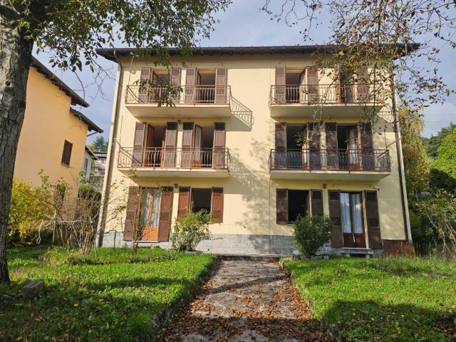 Palazzo in affitto a Sormano, Lombardia