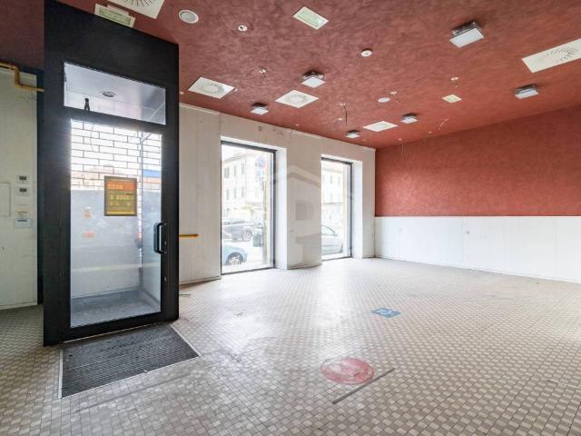 Palazzo in affitto a Circoscrizione 7, Piemonte