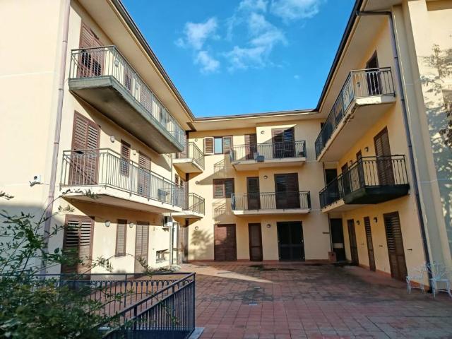 Palazzo in affitto a Immacolata, Tremestieri Etneo